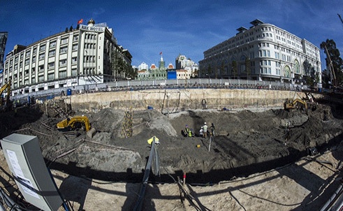 Cong truong metro - ngay dem hoi ha hinh anh