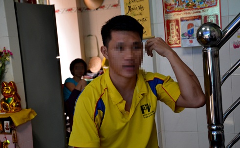 Nam cong nhan bi bat coc sang Campuchia tong tien 5.000 USD? hinh anh