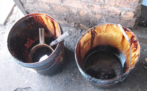 Ben trong lo san xuat ca phe bot sieu ban, sieu gian doi hinh anh