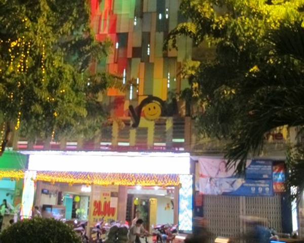 Giet nguoi chi vi chiec ghe hinh anh