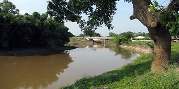 2 sat thu lap muu sat hai nguoi tinh dong tinh, cuop tai san hinh anh