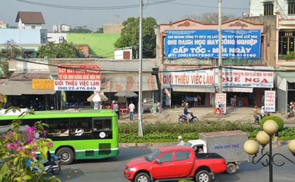 TP.HCM: Cung duong lua dao nguoi lao dong ngheo hinh anh