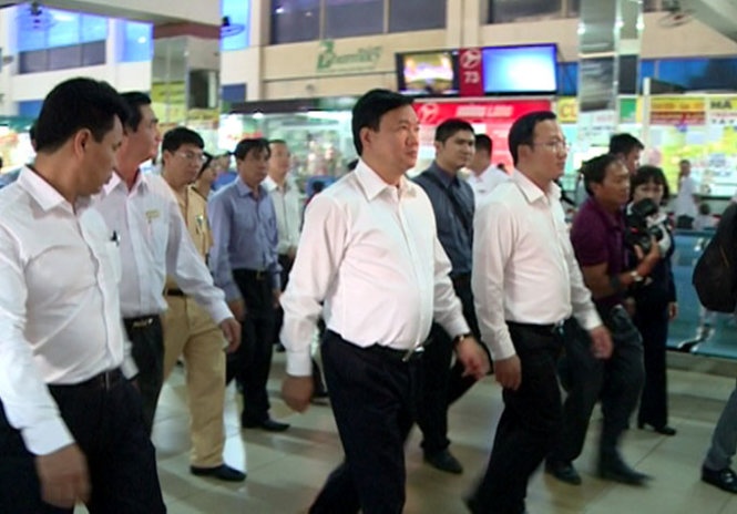 Bo truong Thang de nghi ben xe chi ten hang xe 'moc tui dan' hinh anh