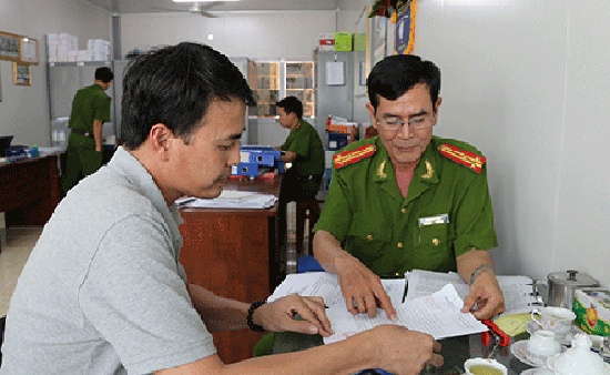 Mat hang tram trieu vi 'chay' trung tuyen vao truong cong an hinh anh
