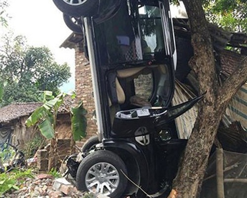 Bi thu Huyen uy gay tai nan lam chet 3 nguoi: 'Toi an han' hinh anh