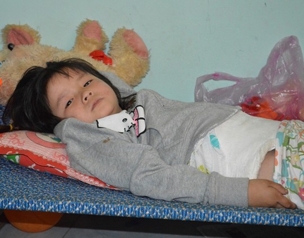 Sao bo me khong ve an Tet cung con... hinh anh