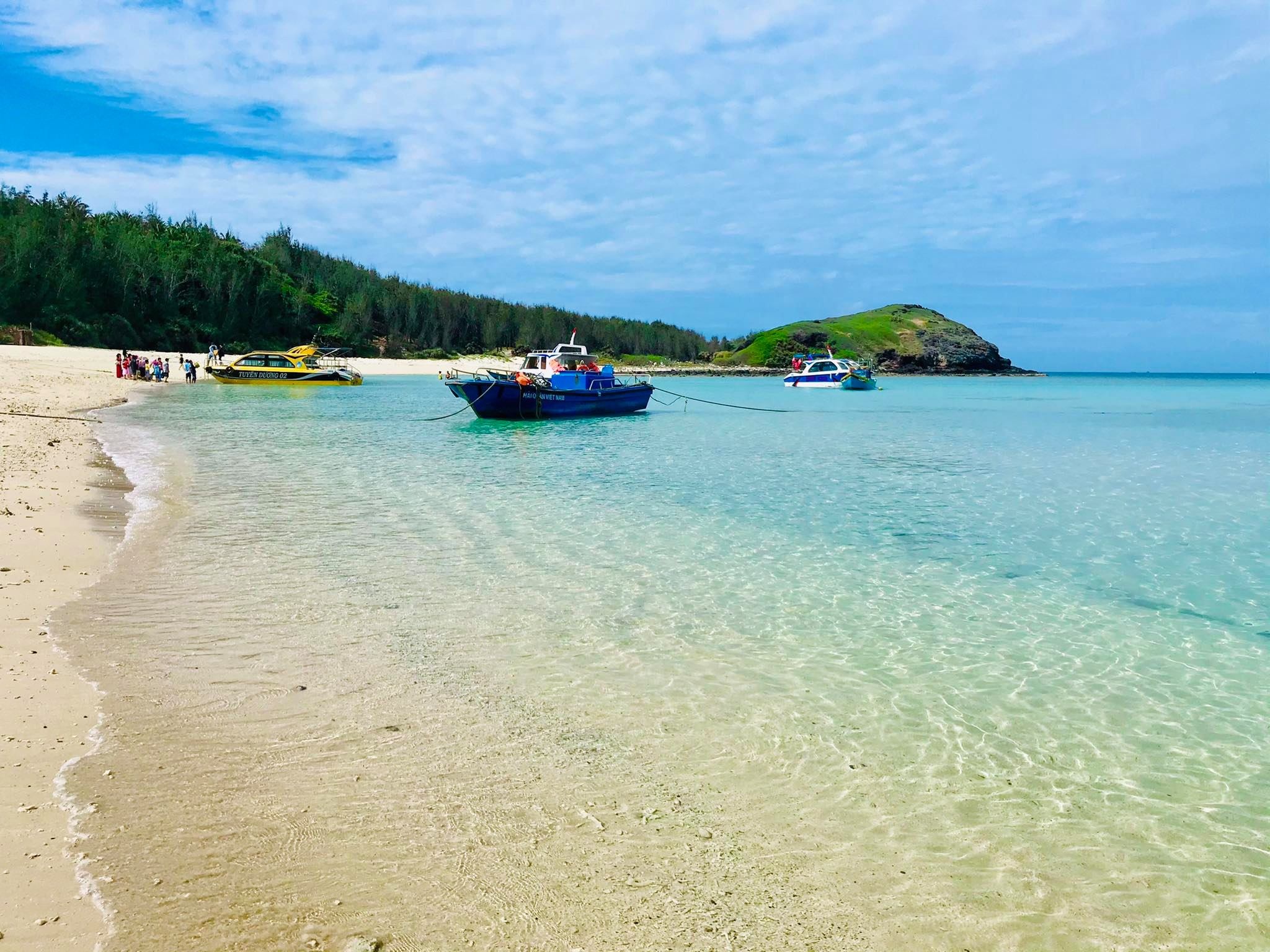 Kham pha Hon Tranh binh yen voi 2,5 trieu dong hinh anh