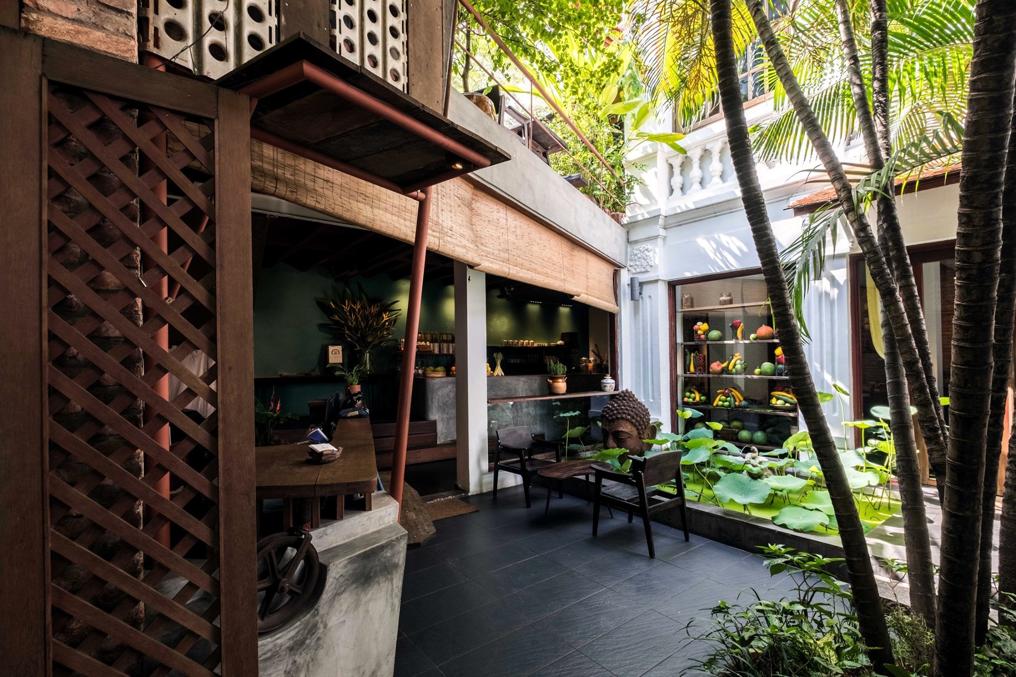 3 nha hang chay co khong gian dep o TP.HCM hinh anh