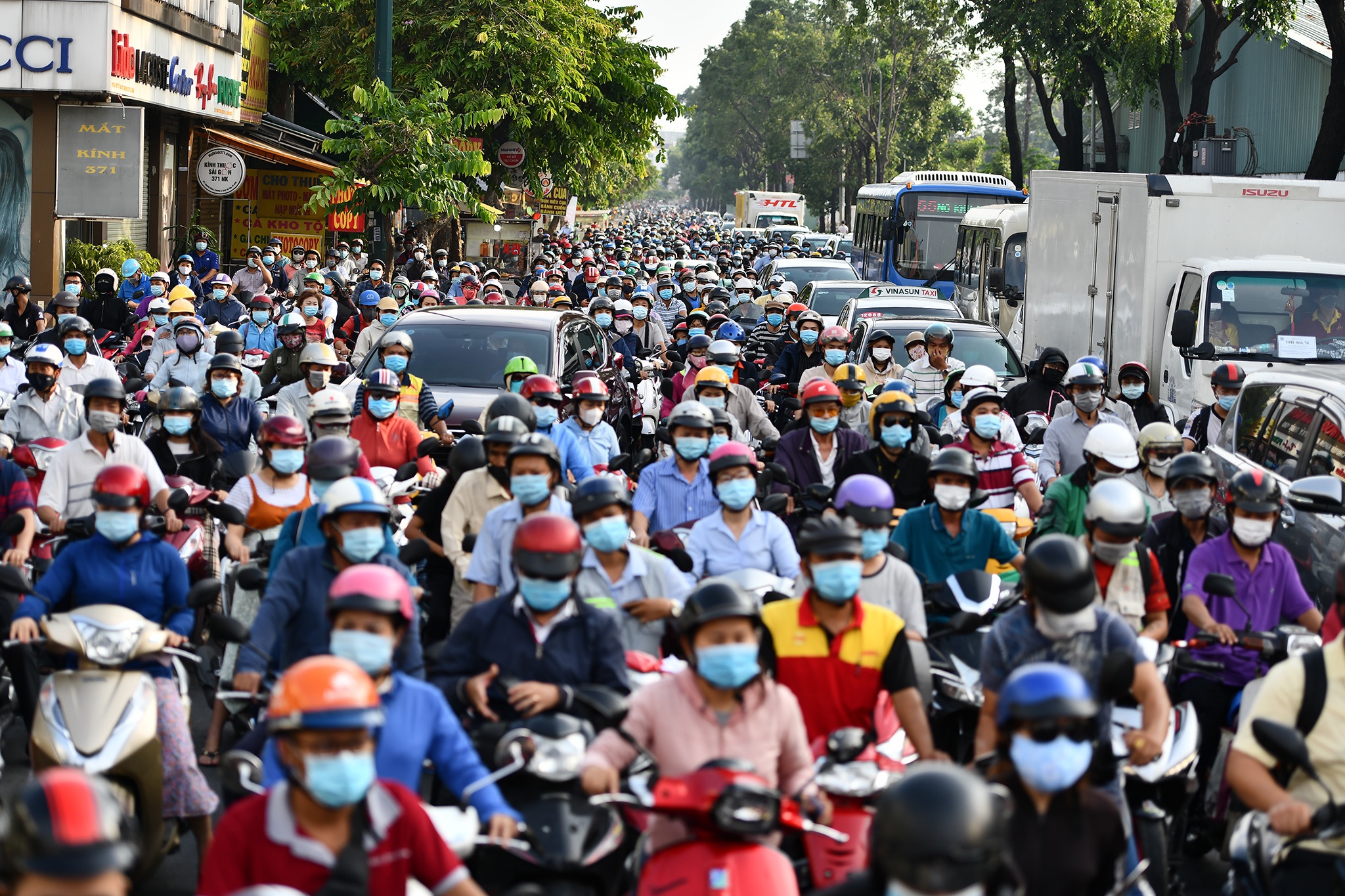 gian cach xa hoi o TP.HCM anh 3