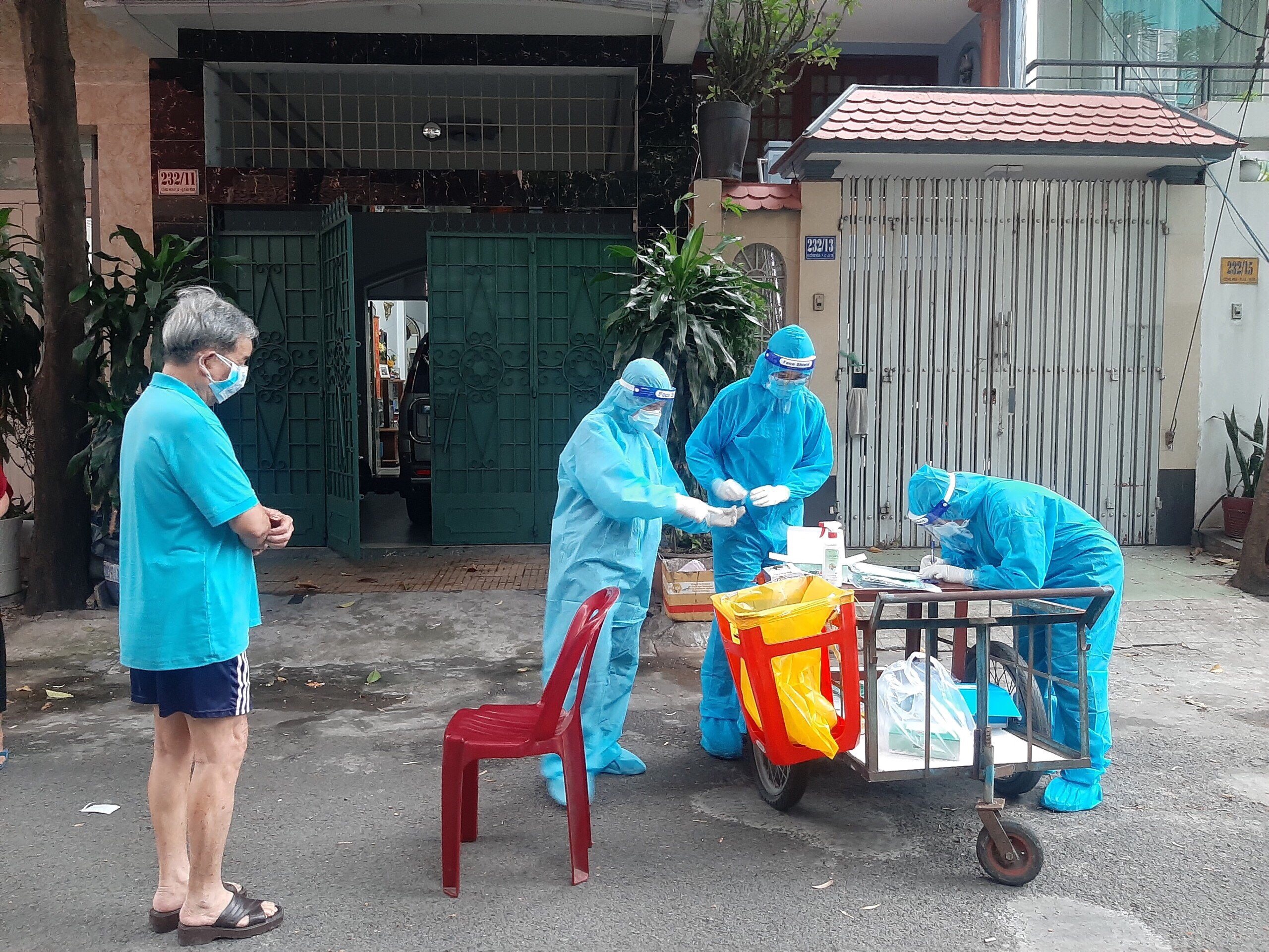 xet nghiem Covid-19 luu dong anh 3