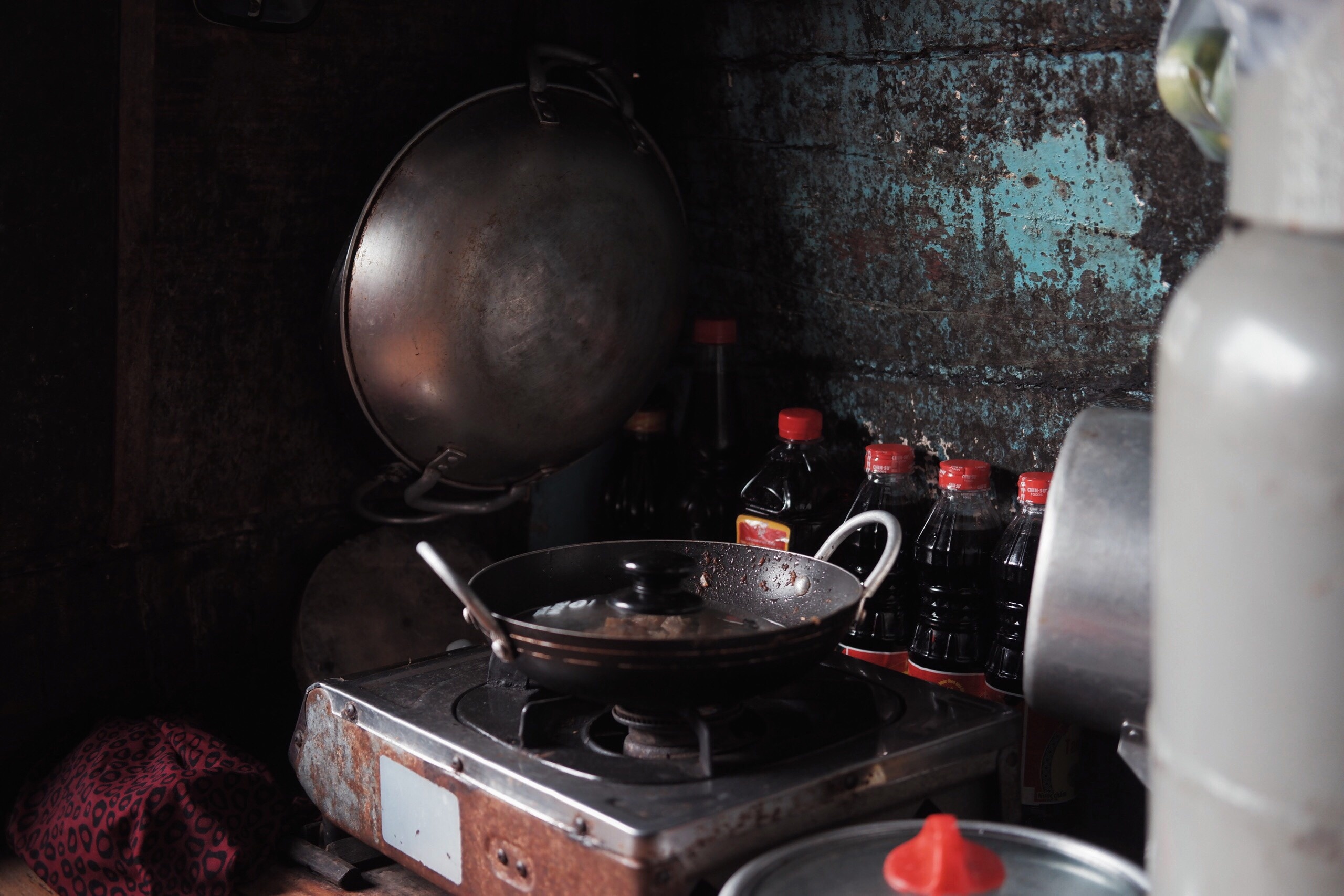 lủi thủi trên chiếc thuyền ở TP.HCM ảnh 6 lui thui tren chiec thuyen o TP.HCM anh 6