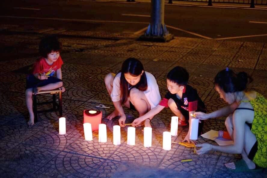 Trung thu lang le o TP.HCM anh 5