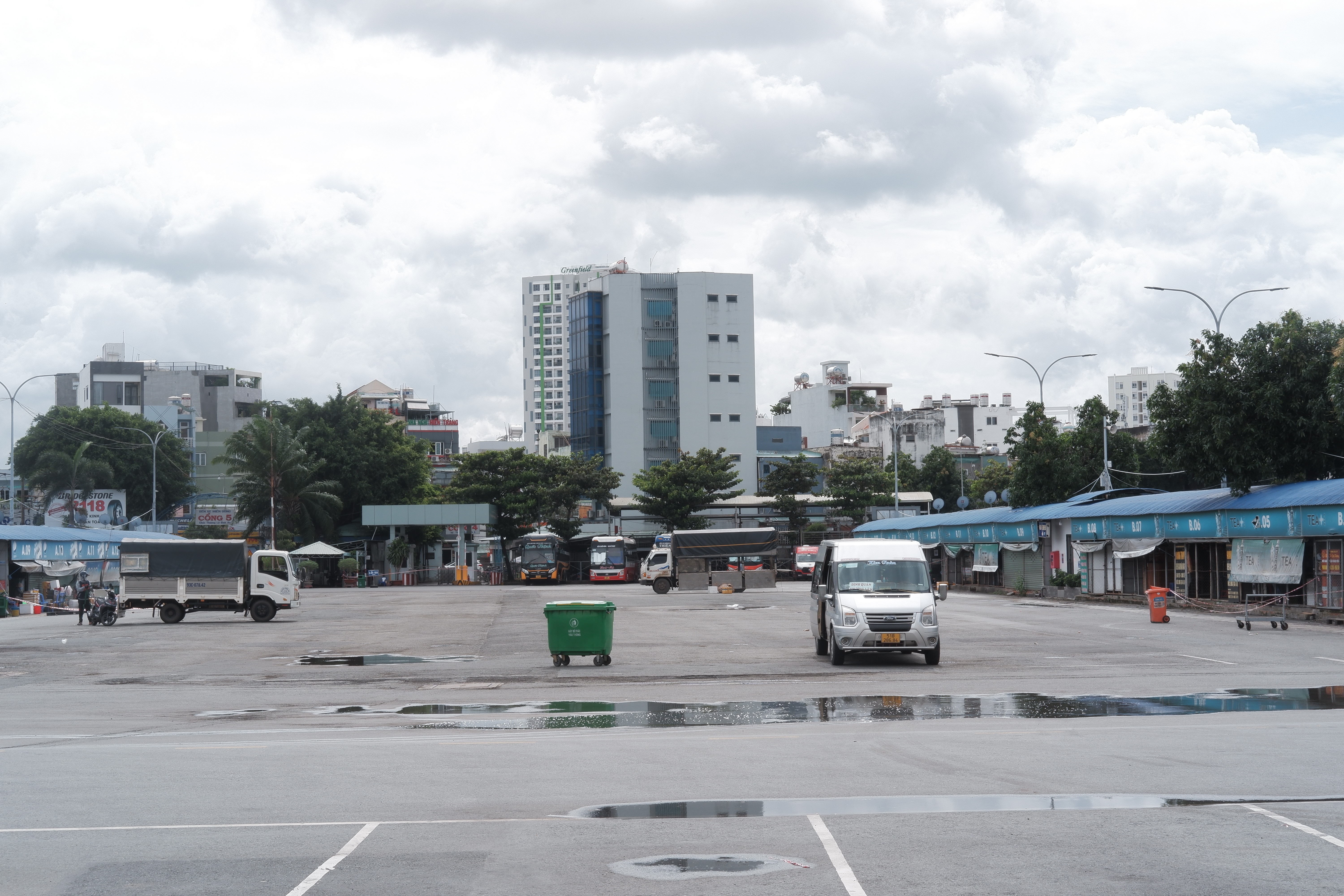 ben xe Mien Dong anh 2