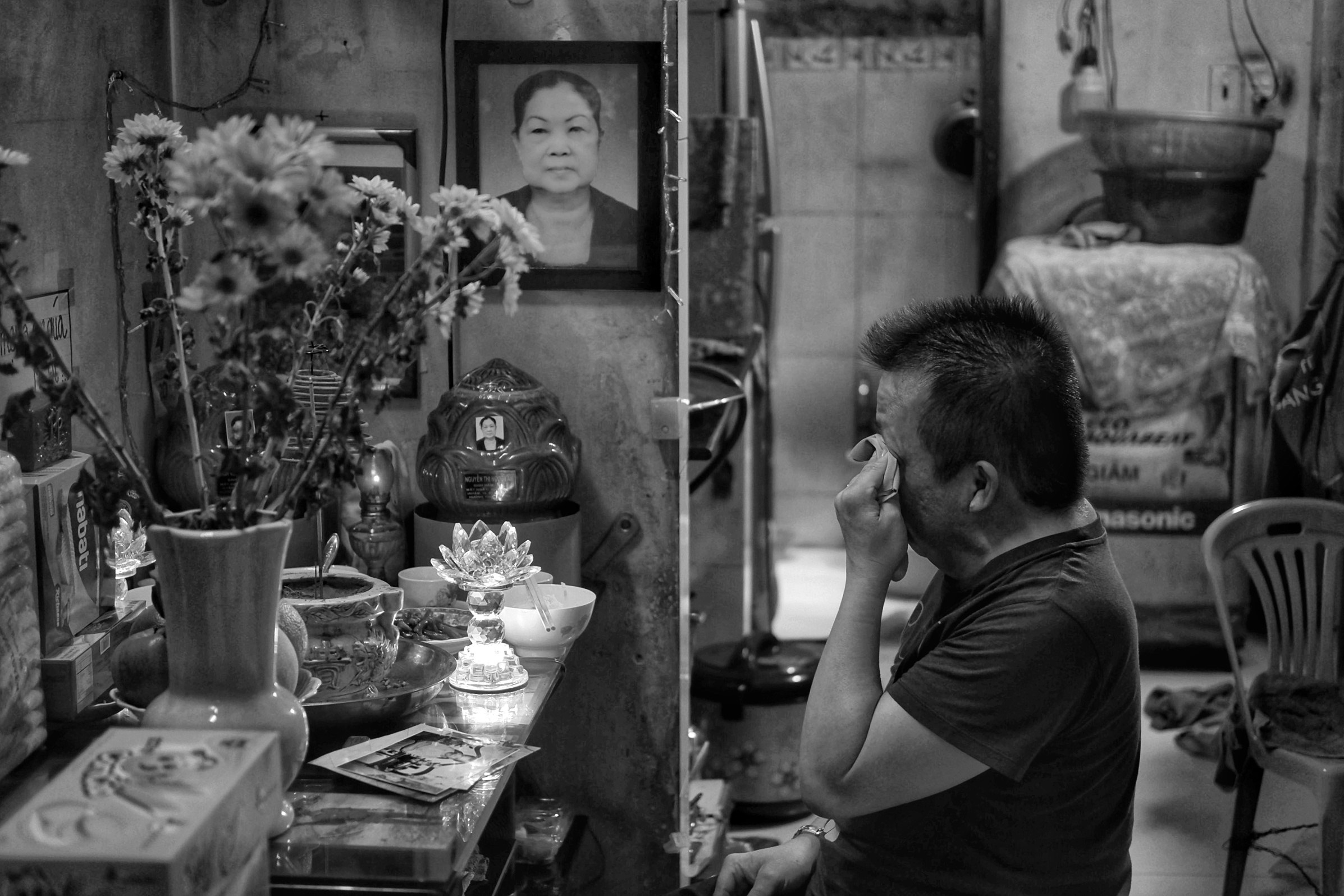 Tuong niem nan nhan Covid-19 anh 1