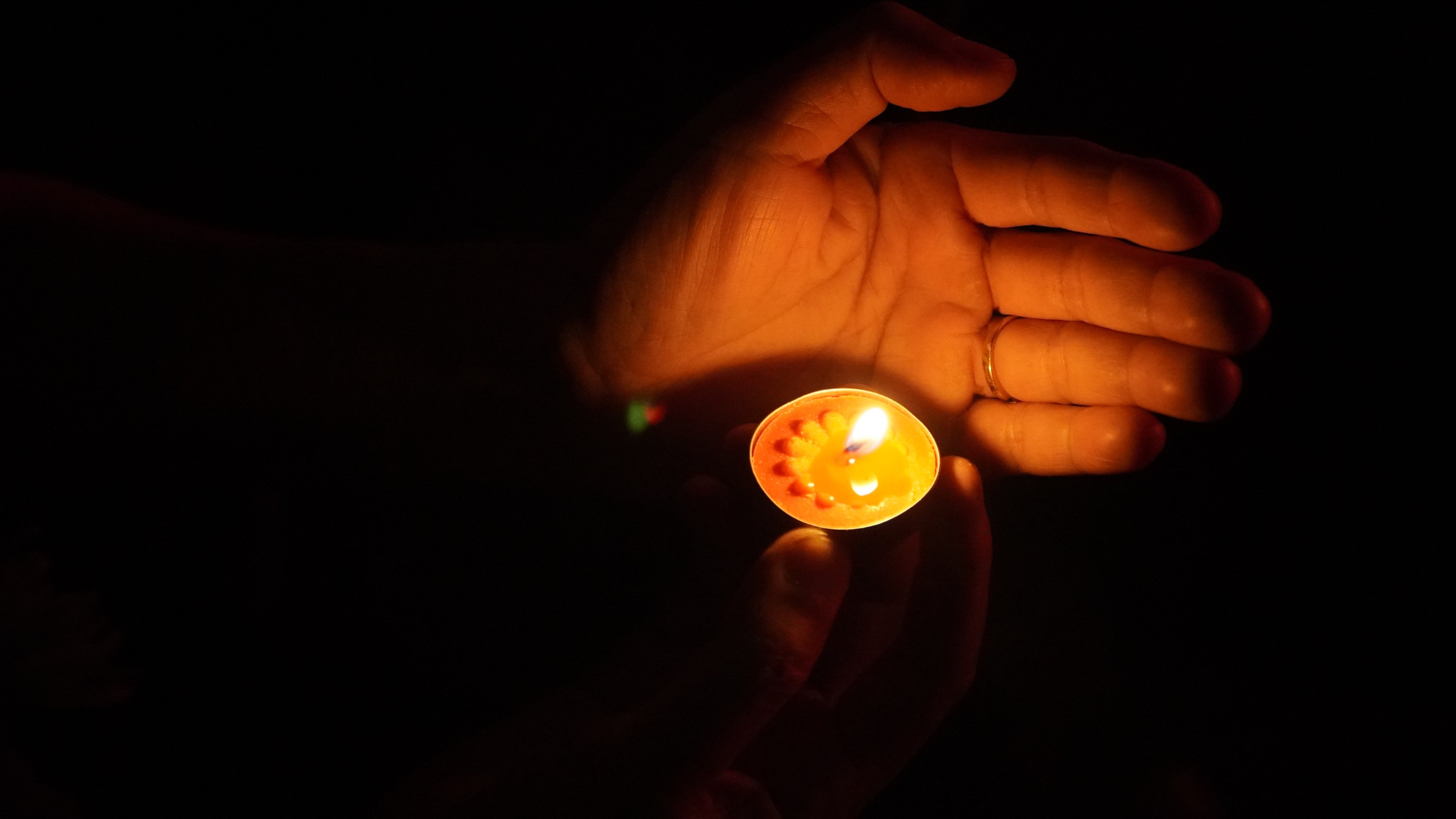 Le tuong niem nguoi mat vi Covid-19 anh 1