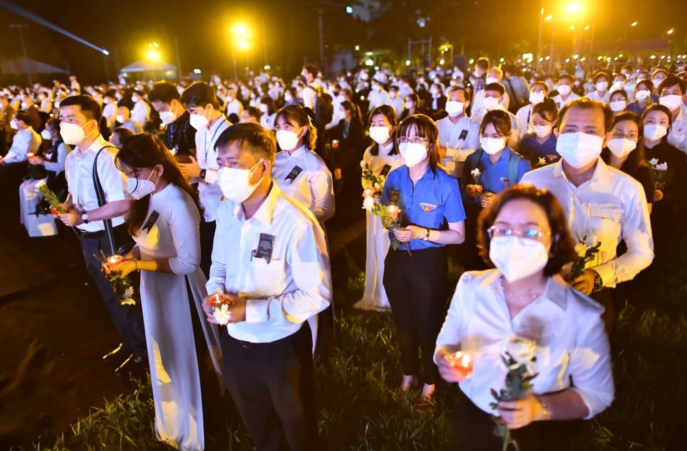 Le tuong niem nguoi mat vi Covid-19 anh 9