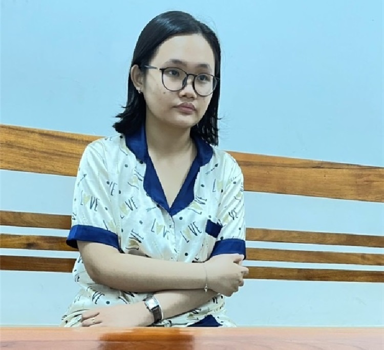 Khoi to co gai giet cha o Ba Ria - Vung Tau hinh anh