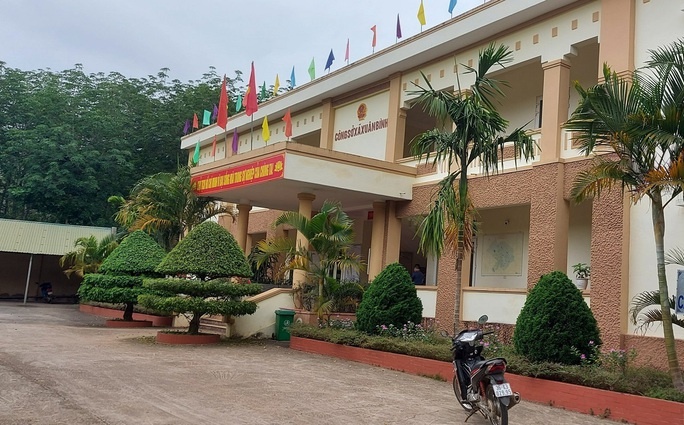 Toan bo lanh dao xa bo nhiem so di du lich trong ngay lam viec hinh anh