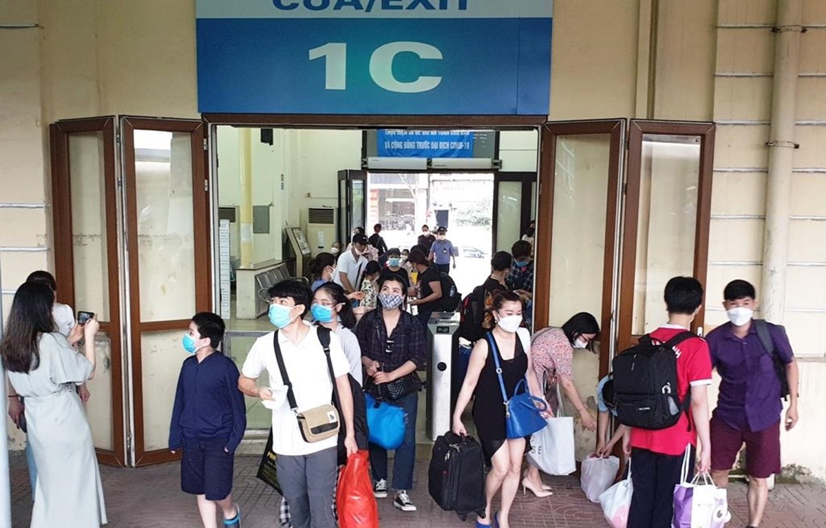 Nganh duong sat chay them 163 doan tau trong dip nghi le 30/4-1/5 hinh anh