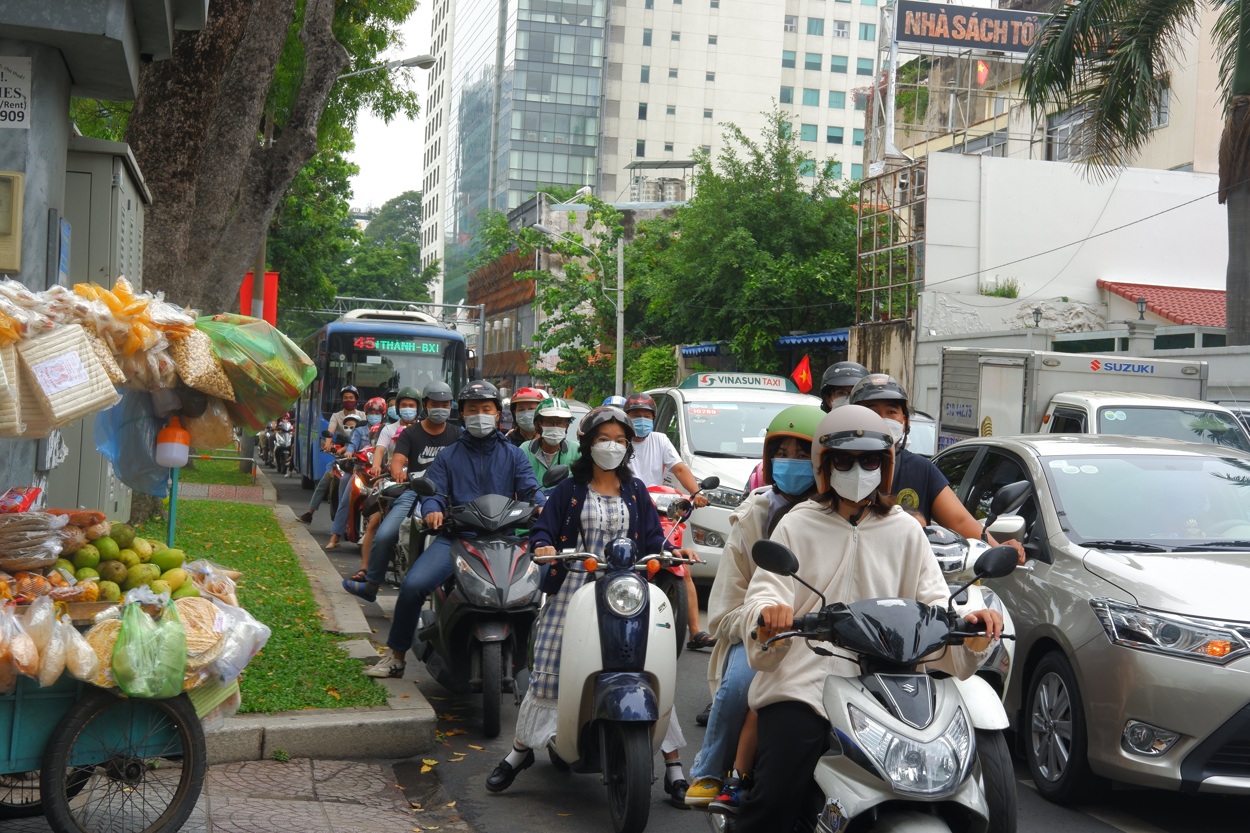 O lai thanh pho nghi le anh 5