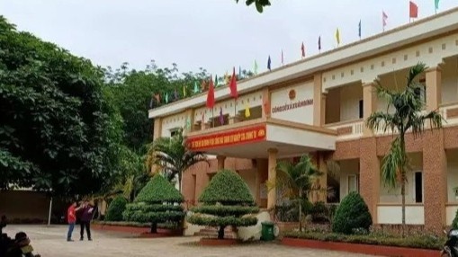 Xem xet ky luat loat can bo o Thanh Hoa bo nhiem so di du lich hinh anh