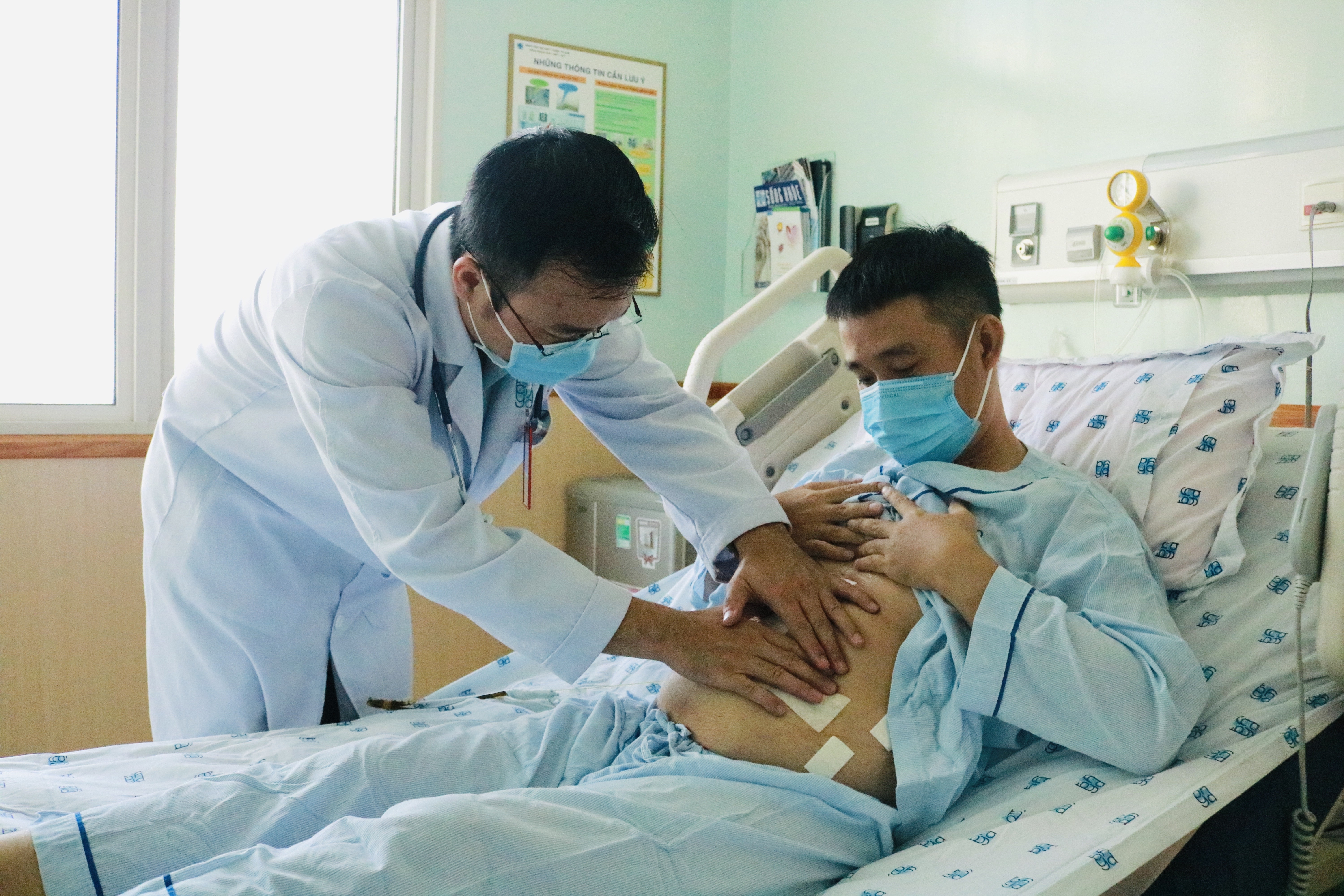 benh vien co the tu luc ghep gan anh 1