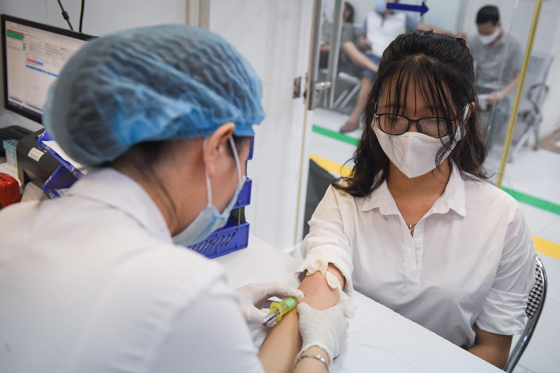 dieu tri covid-19 bang huyet tuong nguoi khoi anh 2