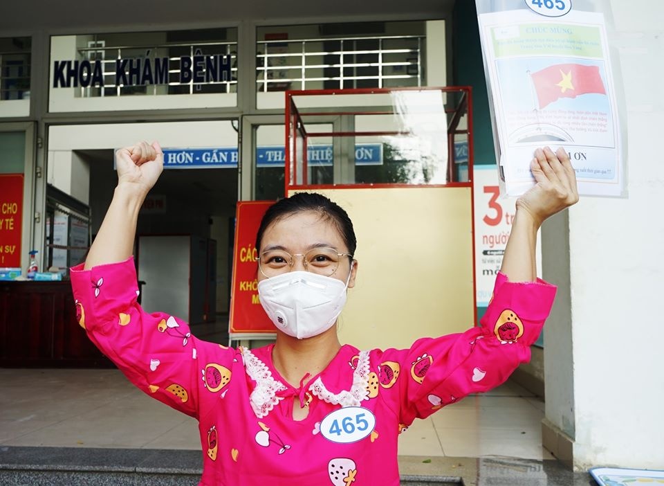 Dieu duong BV Da Nang: 'Toi sot cao truoc khi phat hien nhiem virus' hinh anh