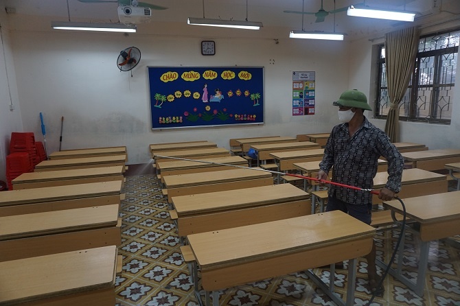 tre ngo doc tai truong tieu hoc anh 1