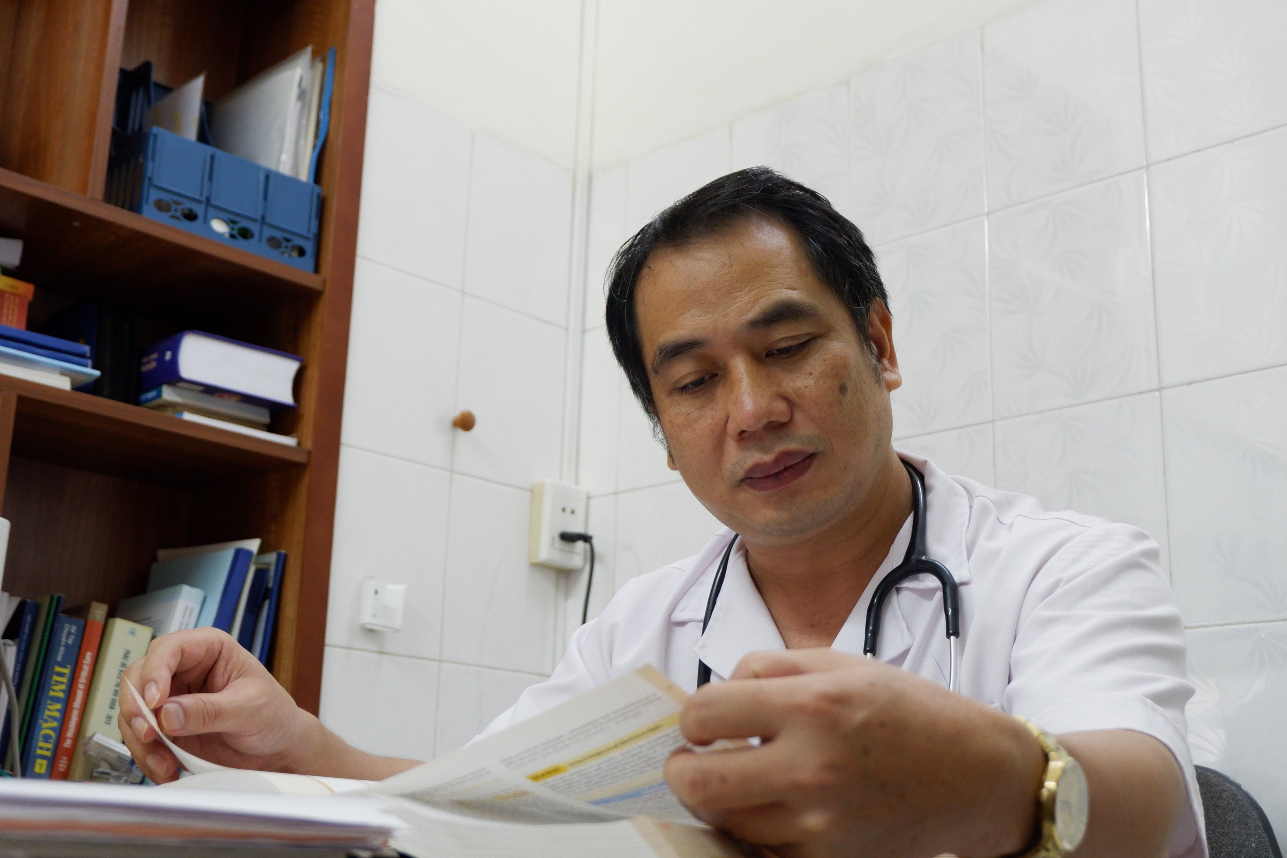 cong dan uu tu nguyen trung cap anh 2