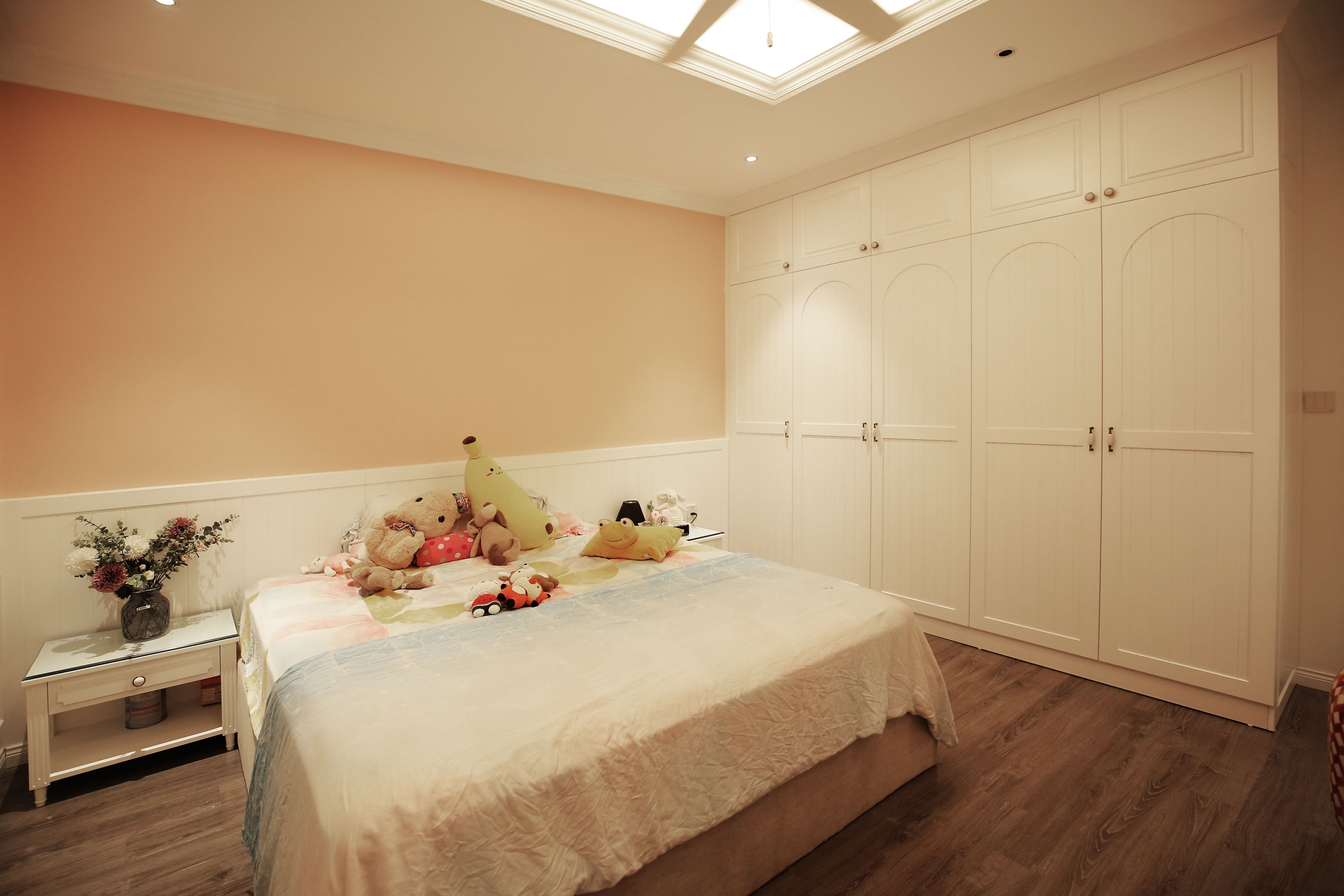 nha lien ke phong cach tan co dien anh 11