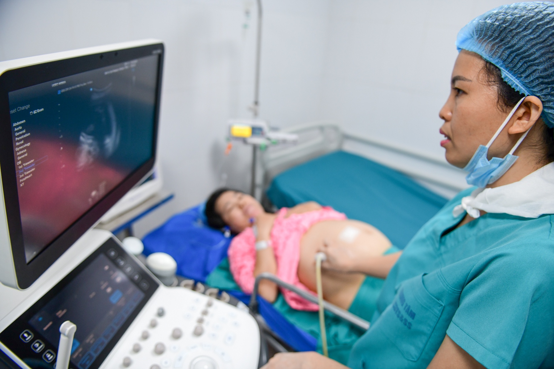 bac si can thiep bao thai anh 6