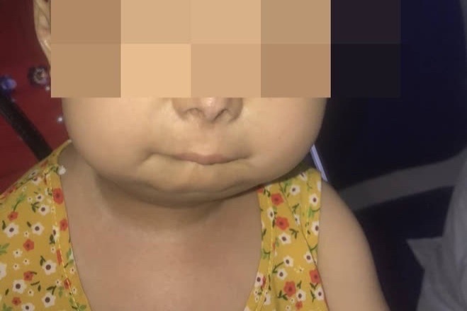 Co the be gai 6 tuoi lao hoa nhu nguoi gia hinh anh