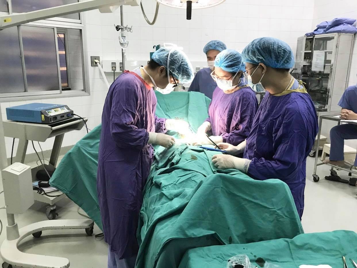 hoại tử do cắt bao quy đầu ảnh 1 hoai tu do cat bao quy dau anh 1