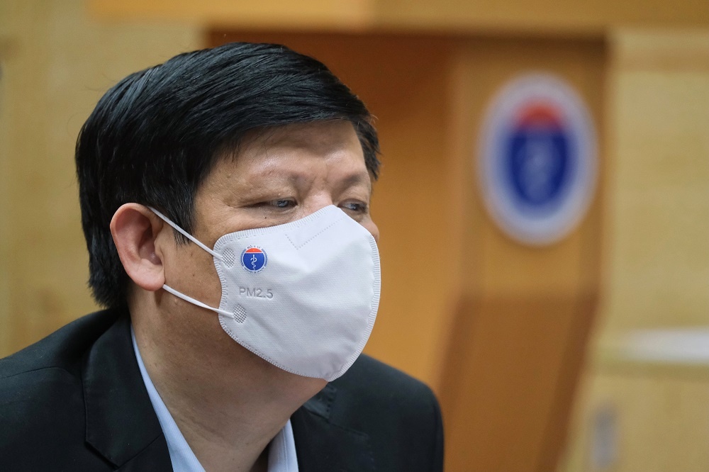 Bo truong Y te: 'Chung ta khong duoc phep cham tre, ngoi tay' hinh anh