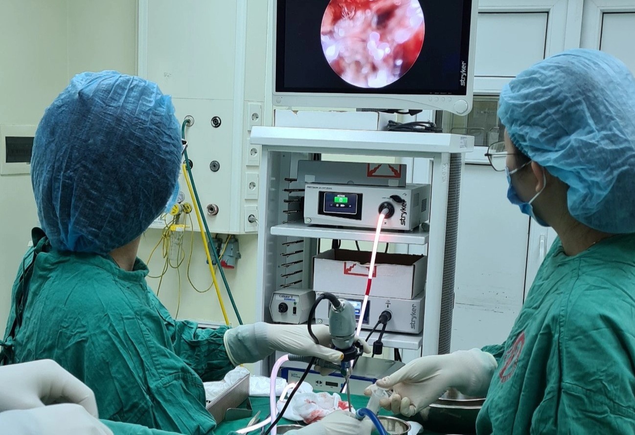 Nguyen nhan khien nu sinh o Quang Ninh bi ngat mui lien tuc hinh anh