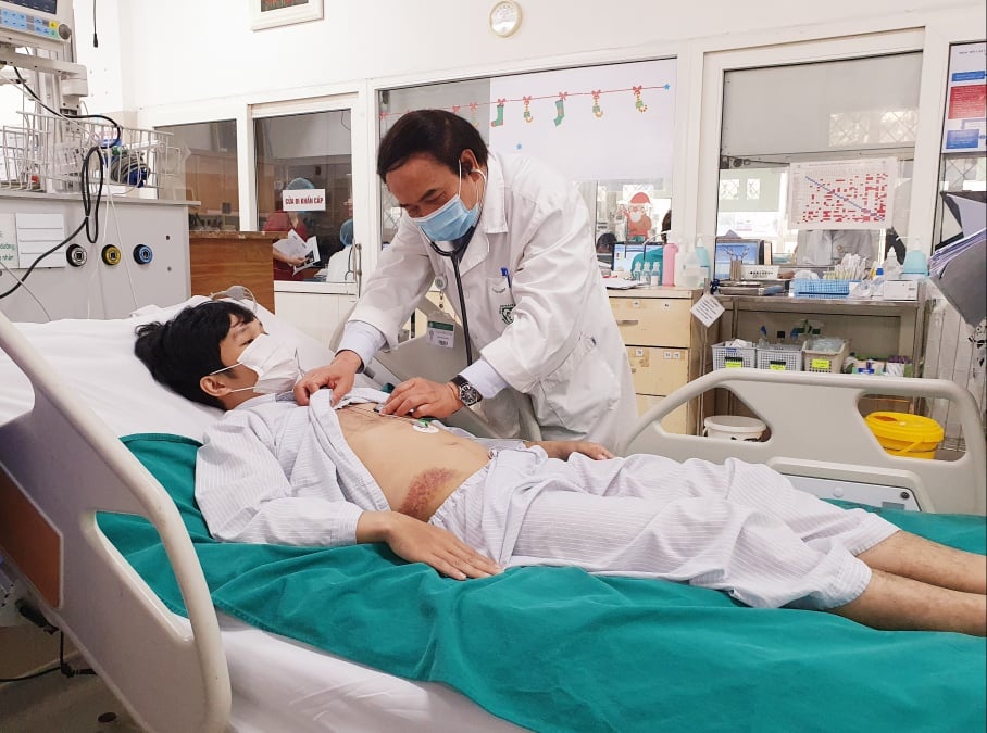 cấp cứu ngừng tim cho thanh niên trẻ ảnh 1 cap cuu ngung tim cho thanh nien tre anh 1