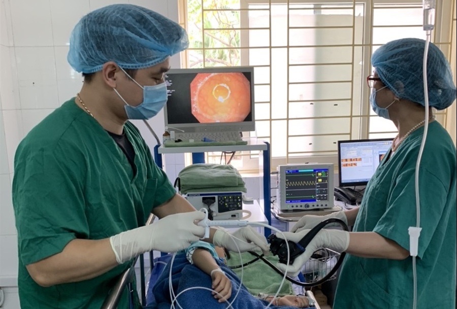 trẻ nuốt nhầm nhẫn ảnh 1 tre nuot nham nhan anh 1