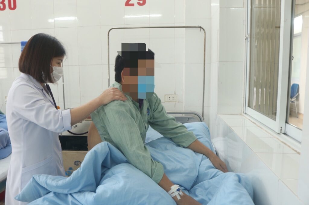 Nguoi dan ong nguy kich vi len con hen hinh anh