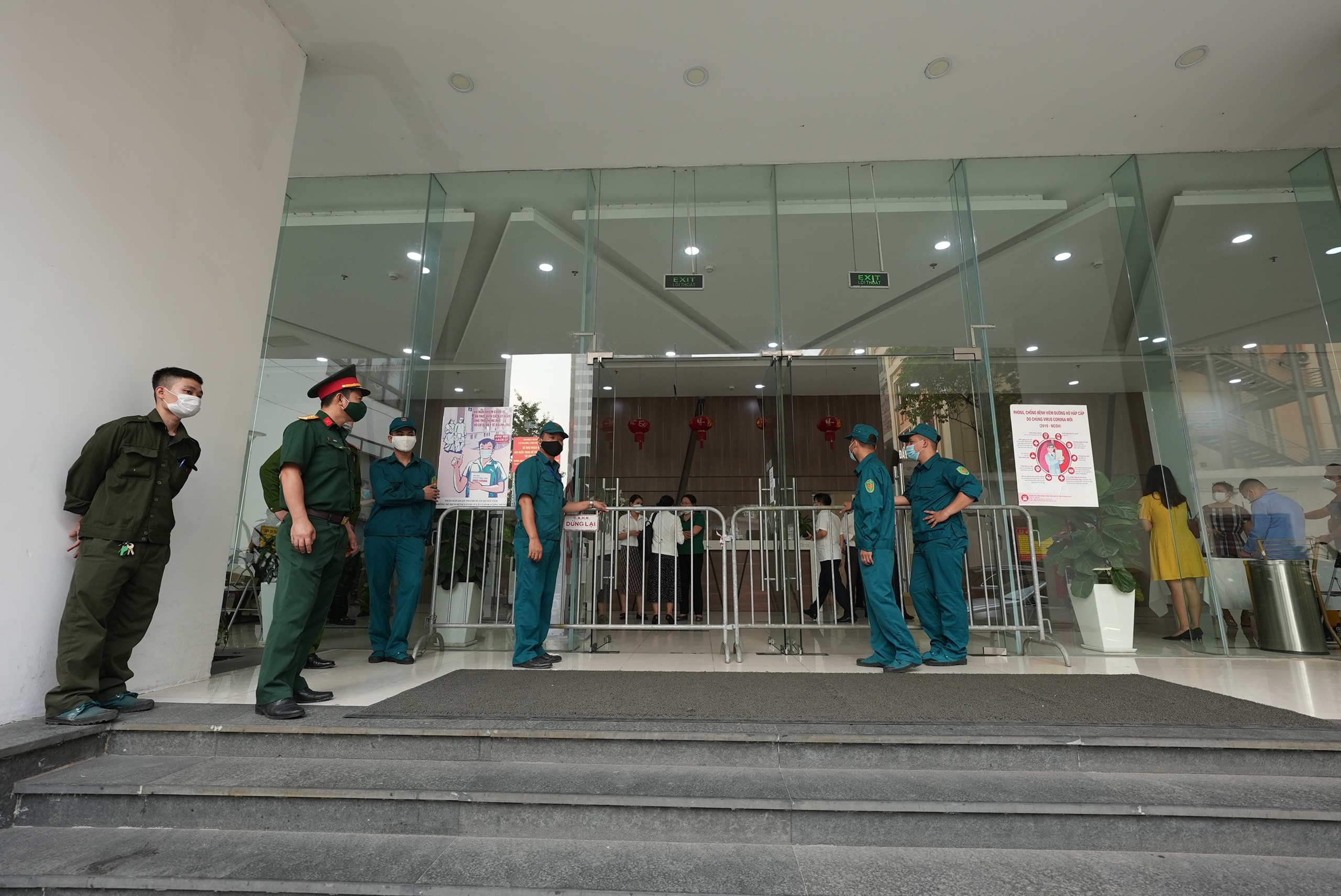 Them mot F1 cua giam doc Hacinco duong tinh voi nCoV hinh anh