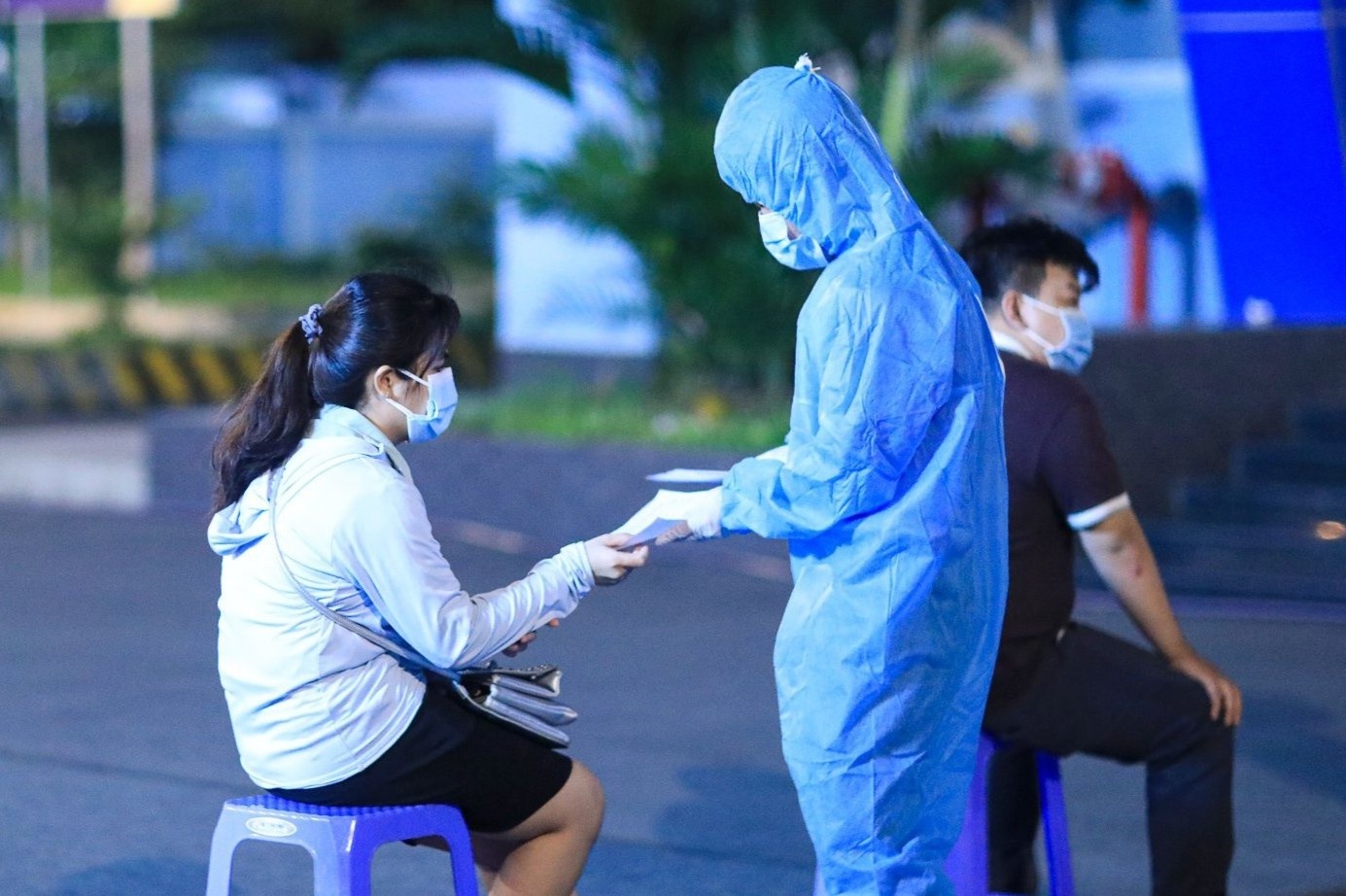 330 nguoi o Benh vien Da khoa Duc Giang am tinh voi nCoV hinh anh