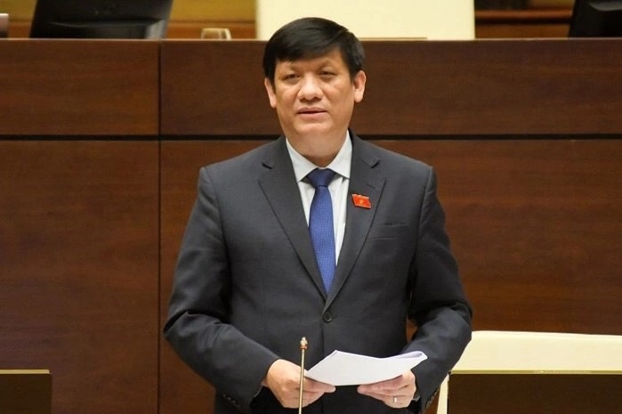 Bo truong Y te: Viet Nam khong tu dong gia han vaccine Pfizer hinh anh