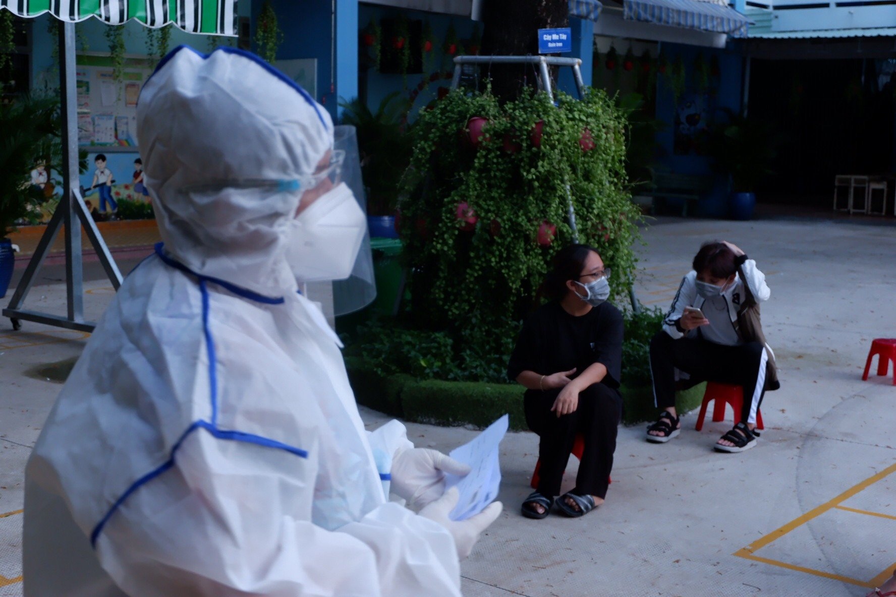 Them 13 nguoi nhiem nCoV tai Ha Noi hinh anh