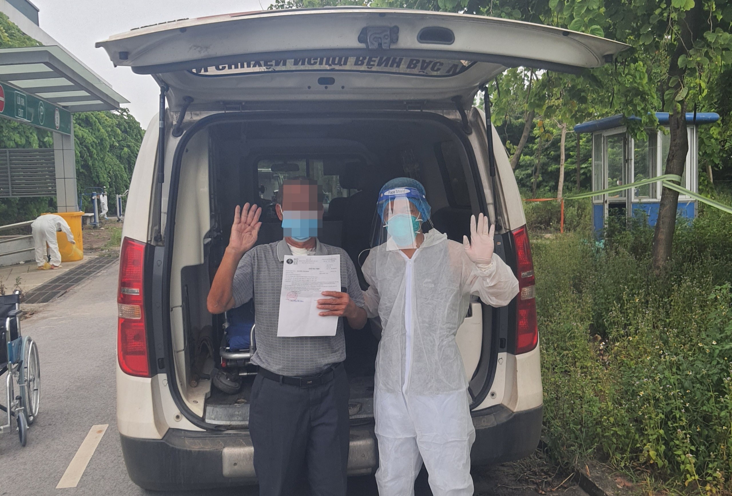 27 ngay gianh giat su song cho benh nhan Covid-19 hinh anh