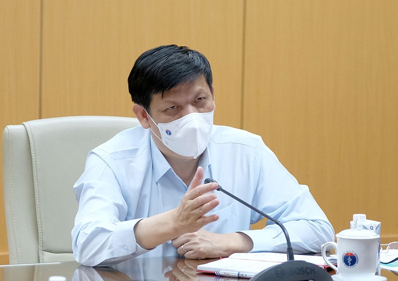 Bo truong Y te: Giam thoi gian nam vien, cach ly tap trung hinh anh