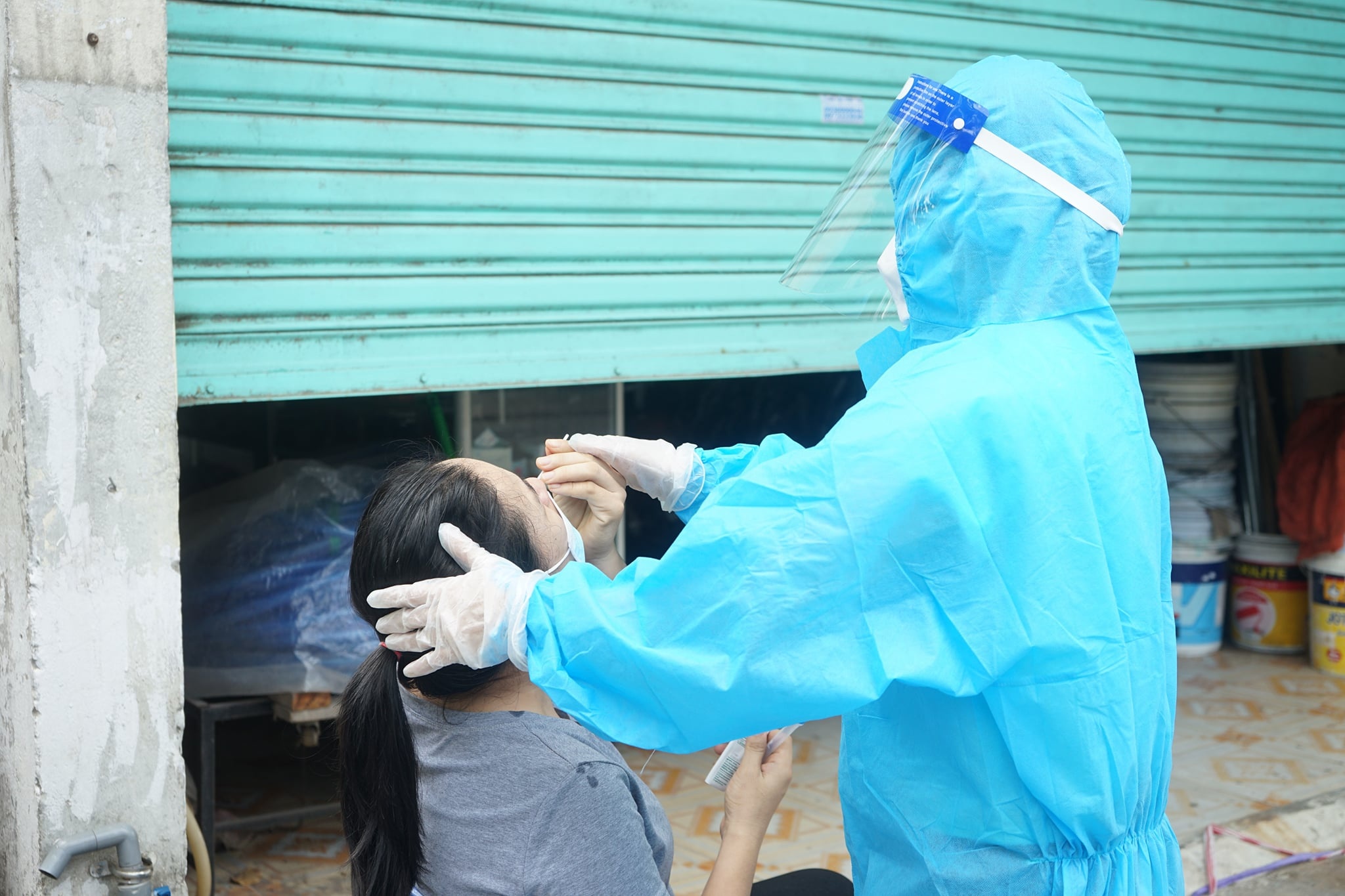 Huyen Hoc Mon day manh xet nghiem tam soat F0 trong cong dong hinh anh