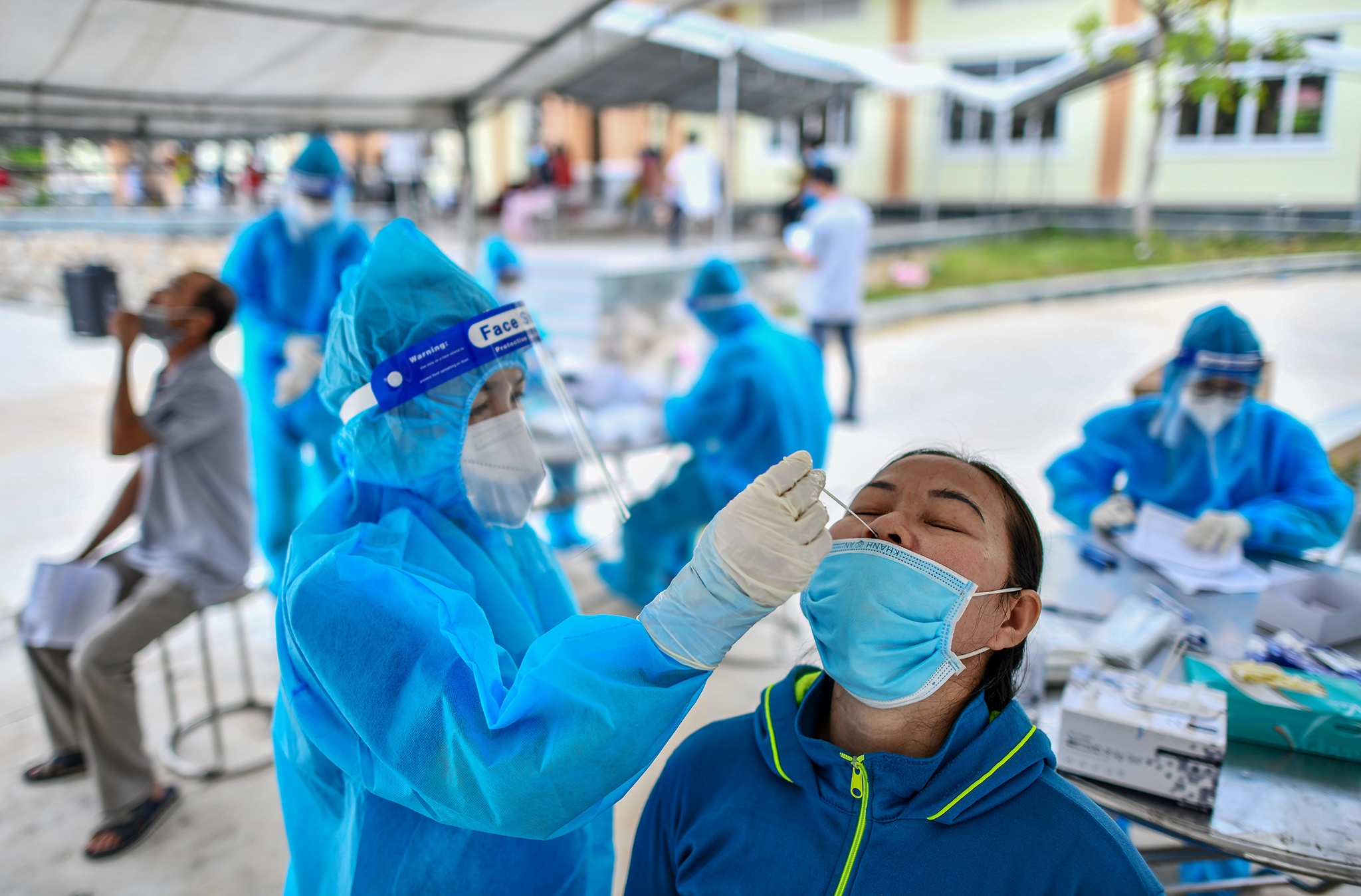 Binh Duong vuot moc 150.000 ca nhiem nCoV trong dot dich thu 4 hinh anh