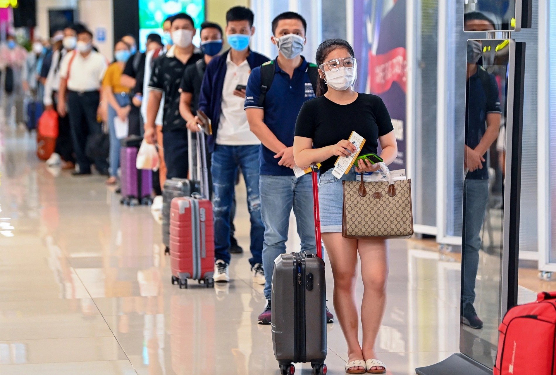 So ca mac moi tren ca nuoc co xu huong giam nhe hinh anh