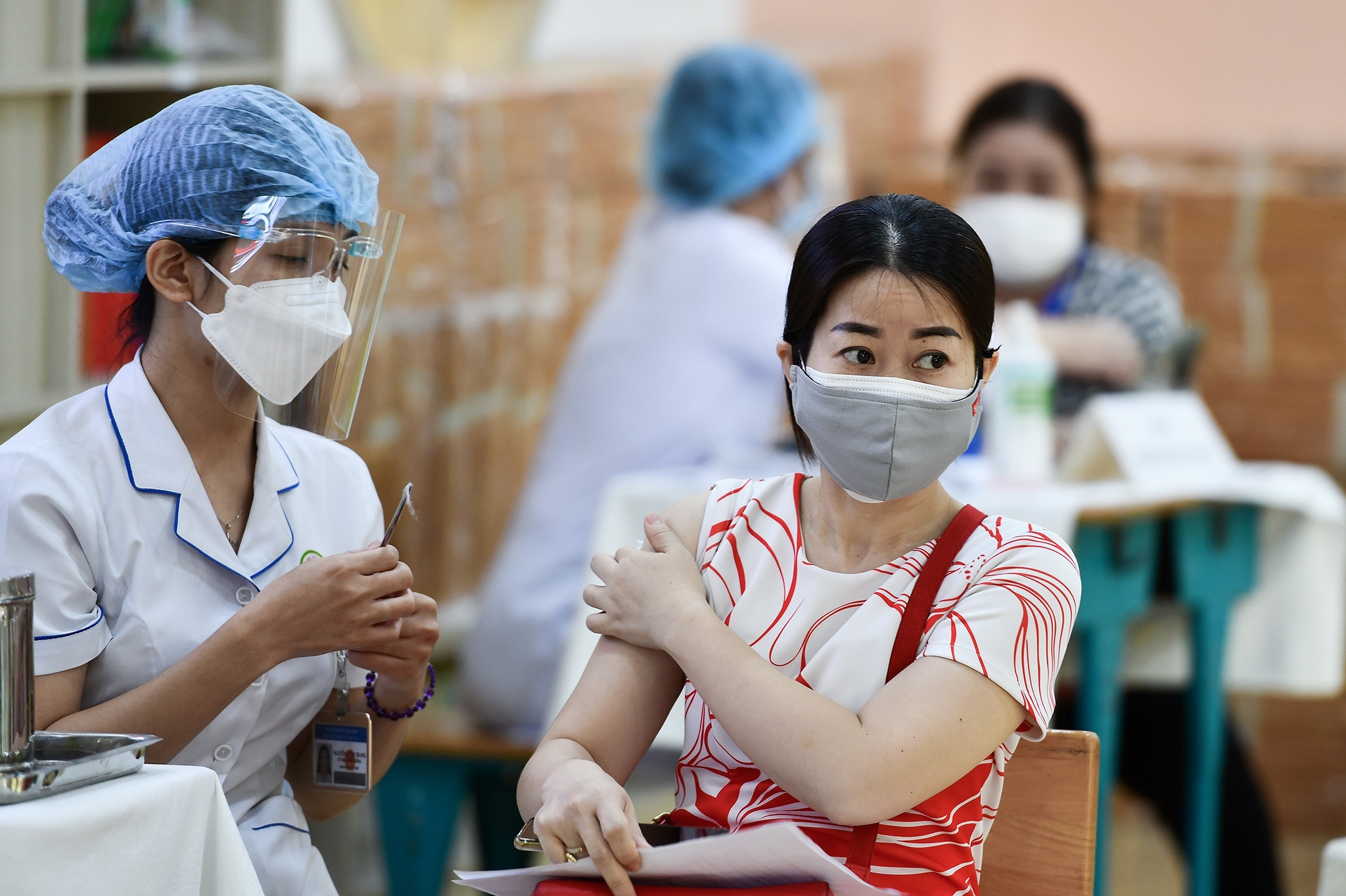 tiêm chủng vaccine covid-19 tại tp.hcm ảnh 1 tiem chung vaccine covid-19 tai tp.hcm anh 1