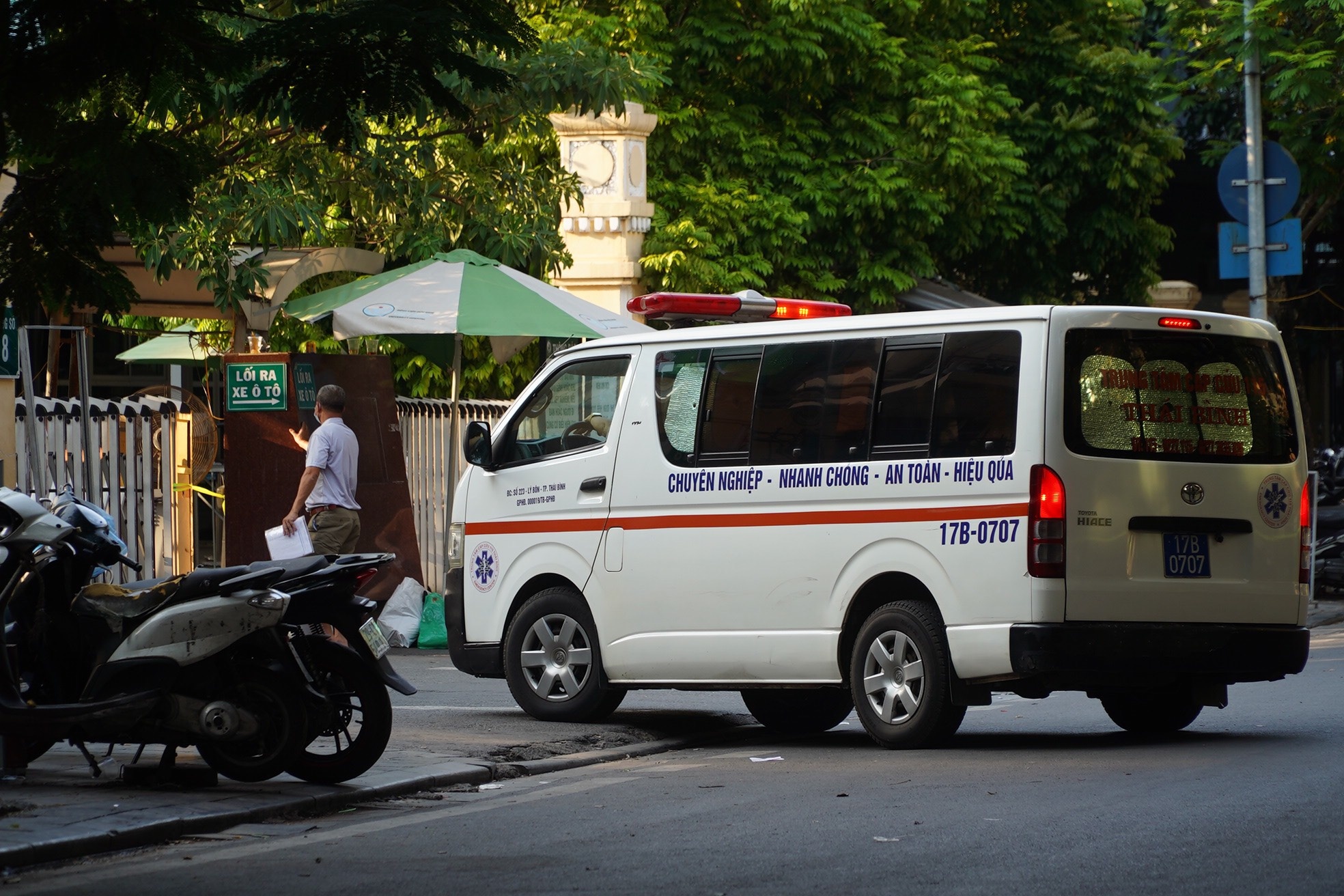 BV Huu nghi Viet Duc ghi nhan 55 ca nhiem nCoV sau mot tuan hinh anh